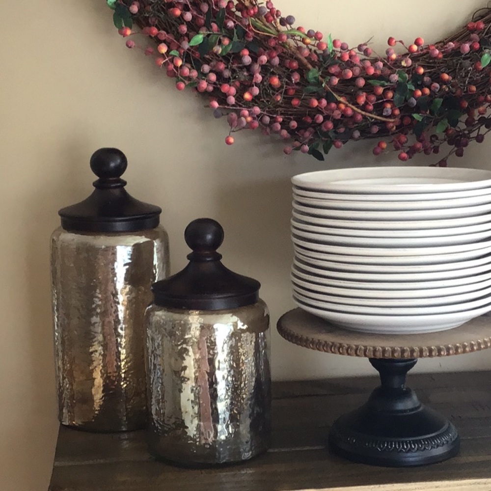 Stokes beautiful jars with rustic lids.